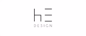 Minimalistisch logo met dunne, zwarte lijnen die gestileerde letters HE vormen boven het woord DESIGN in uit elkaar geplaatste hoofdletters op een witte achtergrond.